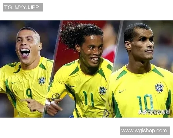 巴西光头退役足球明星的传奇人生与辉煌成就回顾