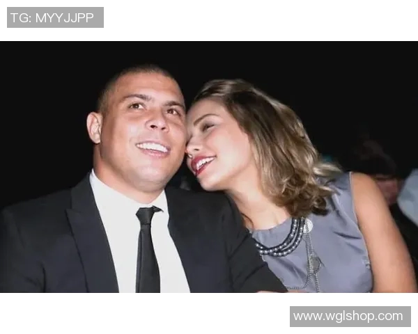 足球明星浪漫爱情瞬间高清图片分享让你感受他们的甜蜜与激情